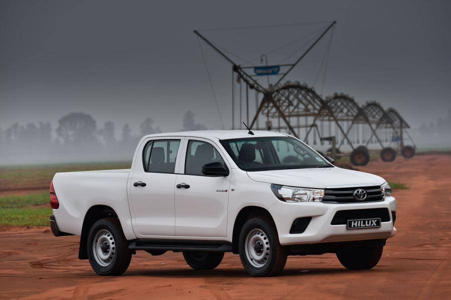  Toyota Hilux 4x4 SRX Double Cab 2016 года  (ZA) (фото 19 из 35)